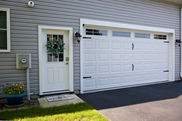 24/7 Emergency Garage Door Panel Replacement experts in Liberty, UT